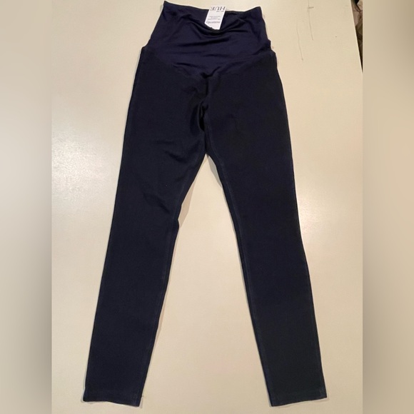 HUE Womens Ultra Soft Denim Maternity Skimmer Leggings Size XS - $50 - NWT - Picture 1 of 6